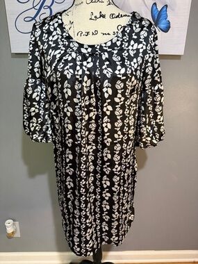 Tramp Black and White Floral Midi Dress